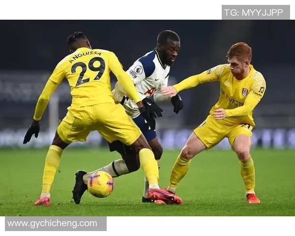 世界杯精彩对决AC米兰与莱比锡战成平局引发全场热议