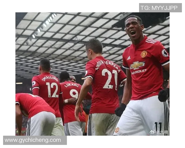 国王杯惊喜时刻曼联小胜拜仁引发全场热议与讨论