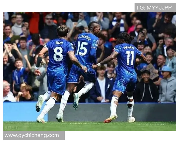 英超精彩对决本菲卡逆转里昂绝杀瞬间引发转会热议